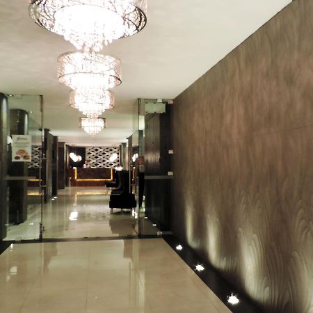 Hotel Senorial Platino Λεόν Εξωτερικό φωτογραφία