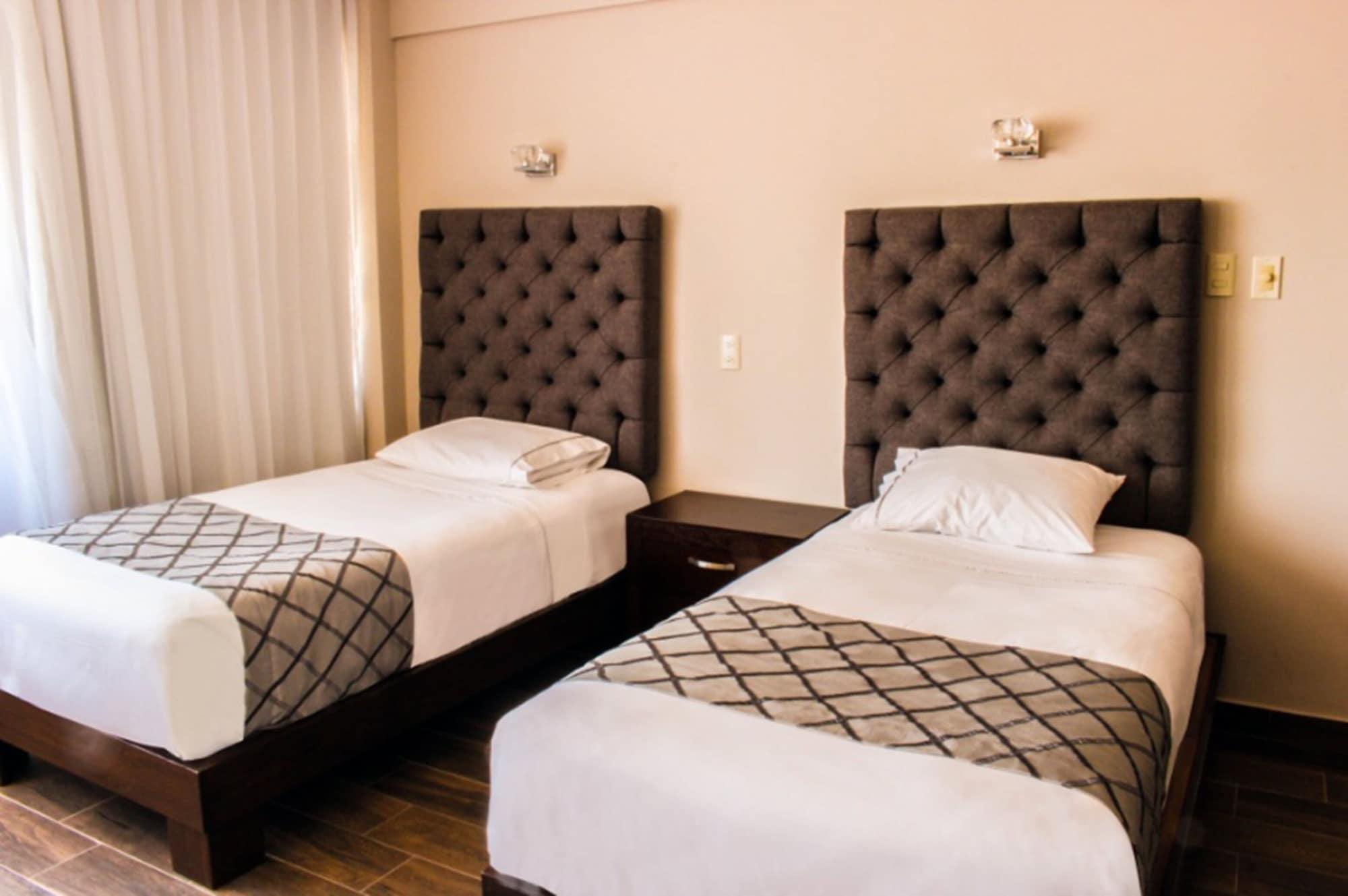 Hotel Senorial Platino Λεόν Εξωτερικό φωτογραφία