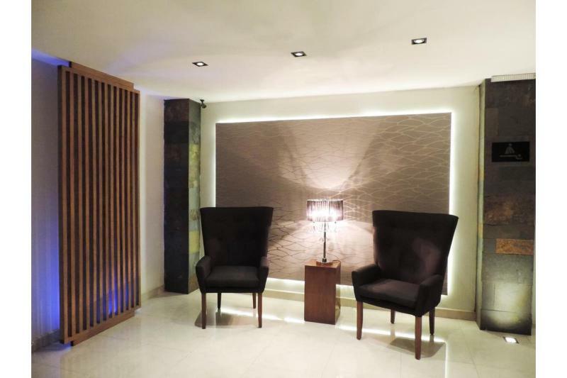 Hotel Senorial Platino Λεόν Εξωτερικό φωτογραφία