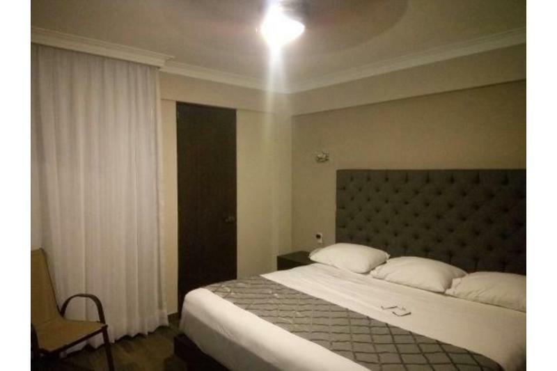 Hotel Senorial Platino Λεόν Εξωτερικό φωτογραφία
